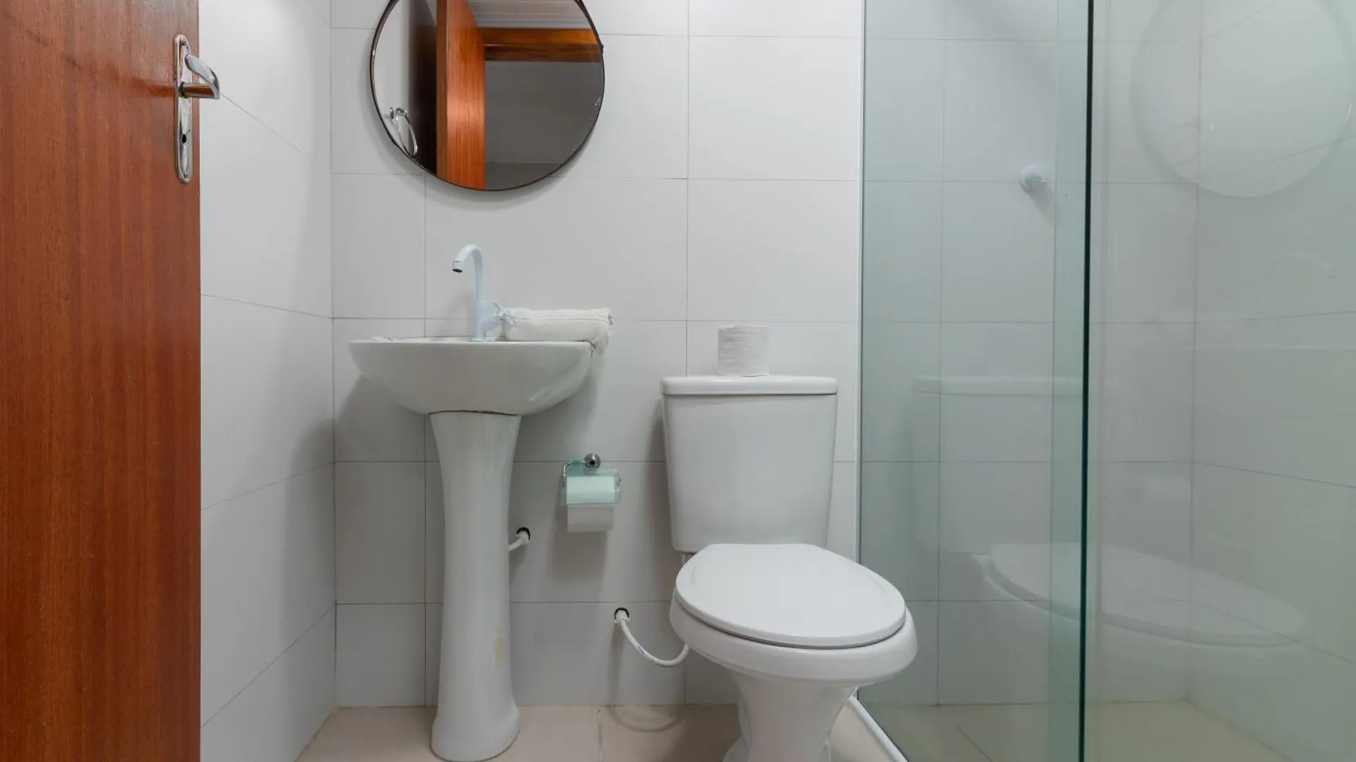 Guest house Suites 91 Penha  Brazil